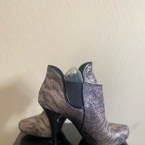 Guess sparkle ankle boots size 9